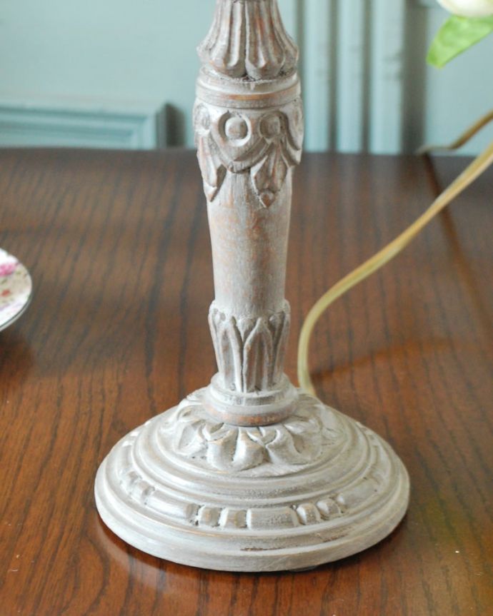 スタンドライト　照明・ライティング　フランスから届いたテーブルランプ、アンティーク風のおしゃれな照明(E17丸球付)。。(cf-1261)