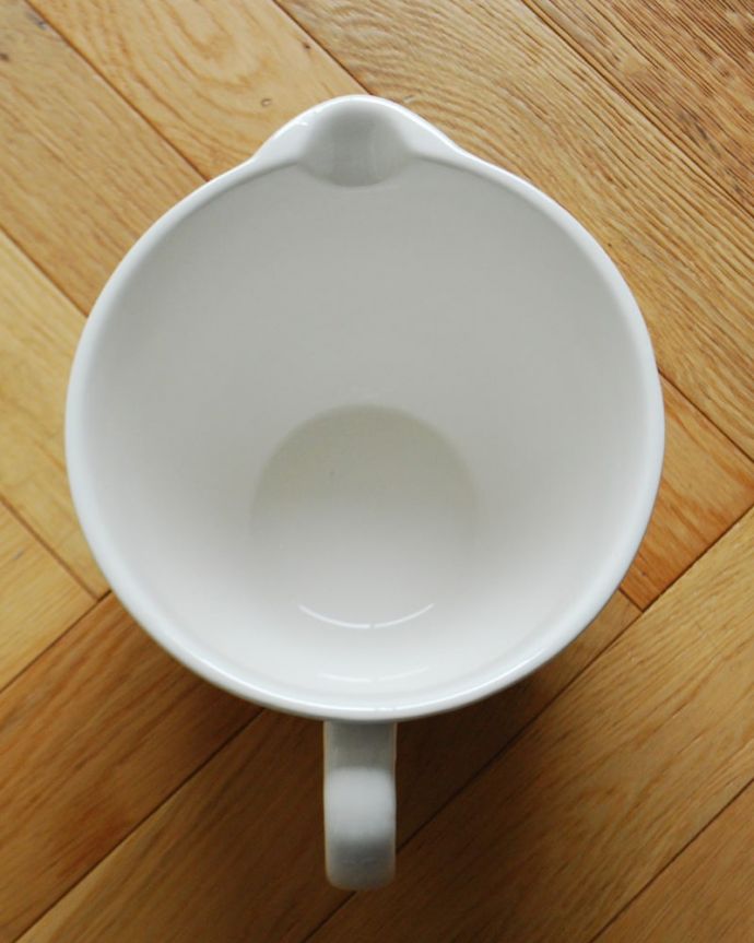 コントワールドファミーユの食器