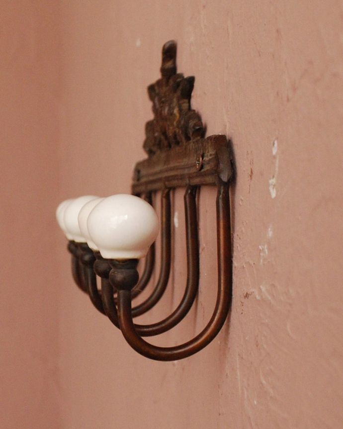 ウォールフックの側面