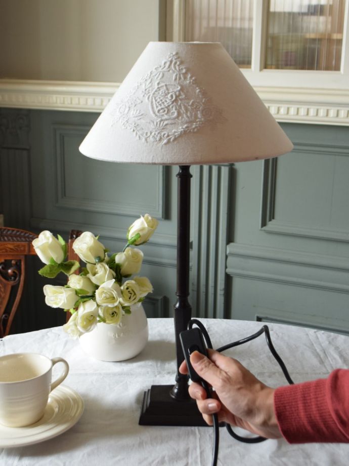 テーブルランプのスイッチ