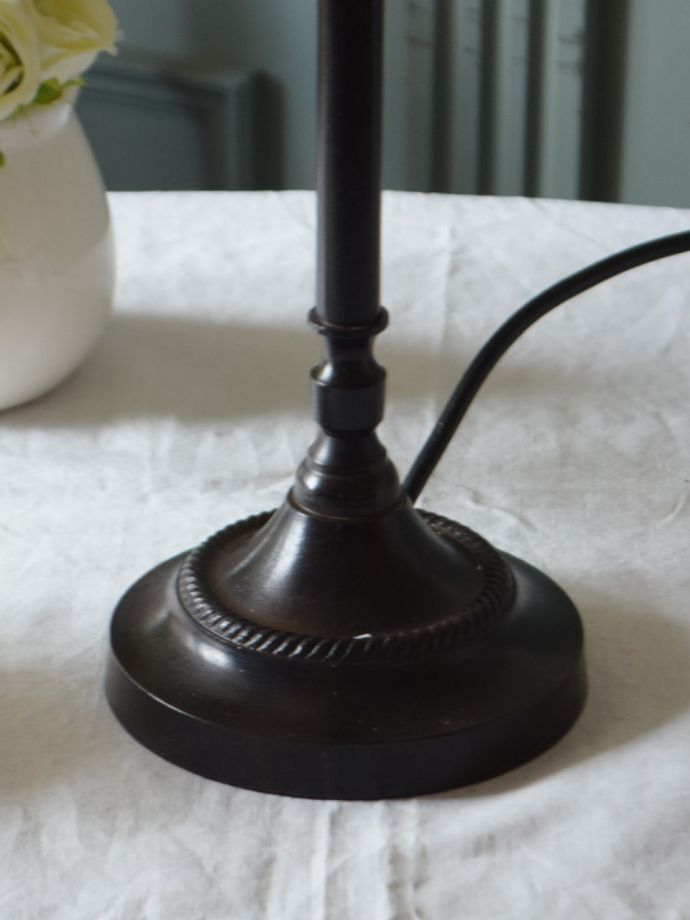 テーブルランプの土台部分