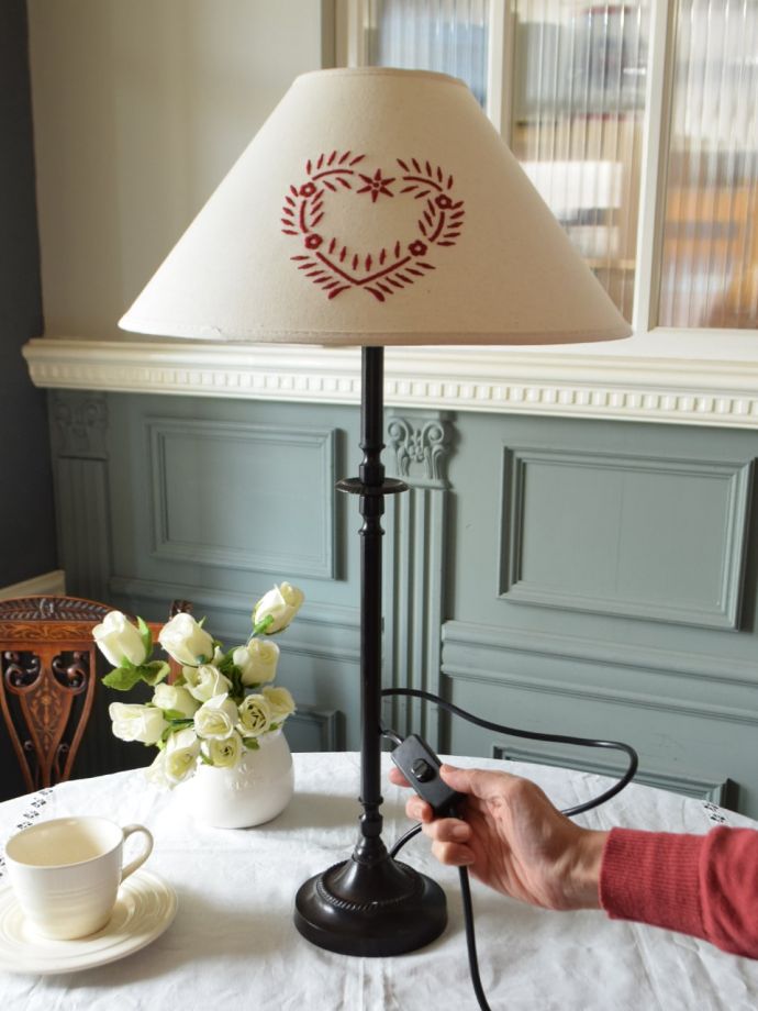 テーブルランプのスイッチ