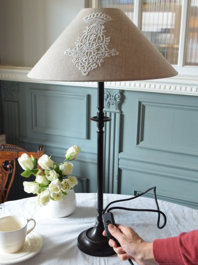 テーブルランプのスイッチ