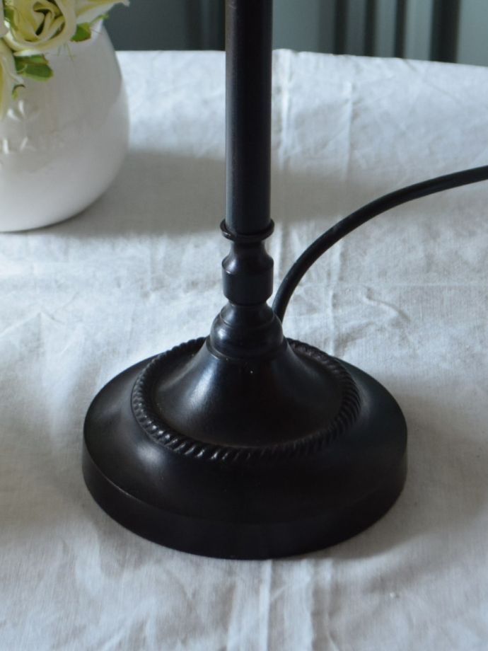 テーブルランプの土台部分