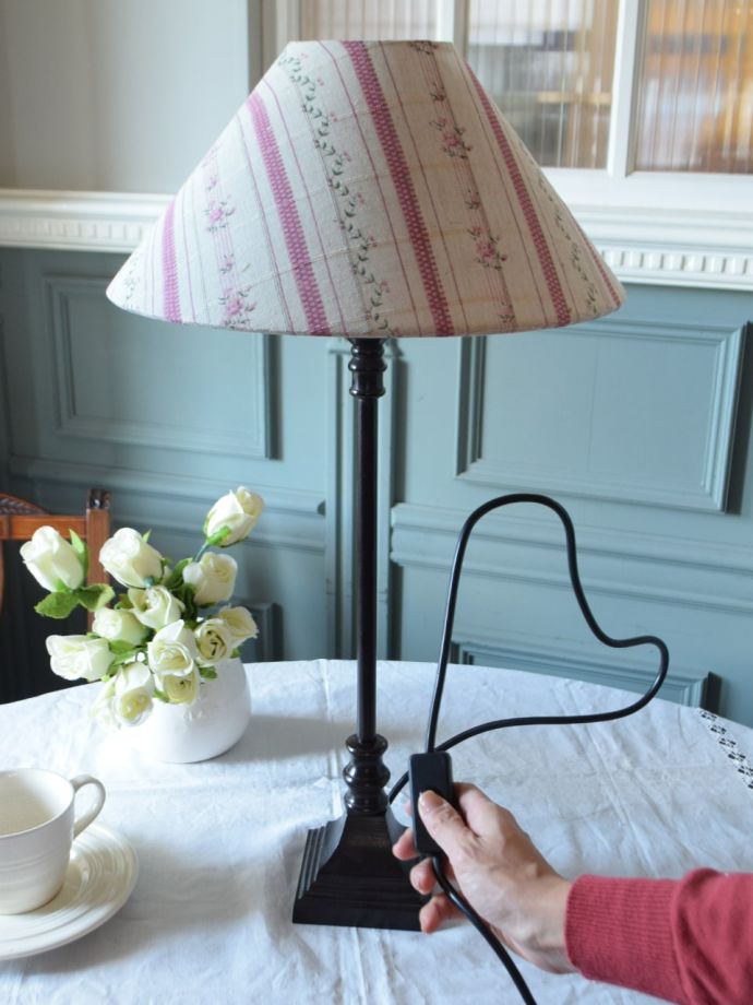 テーブルランプのスイッチ