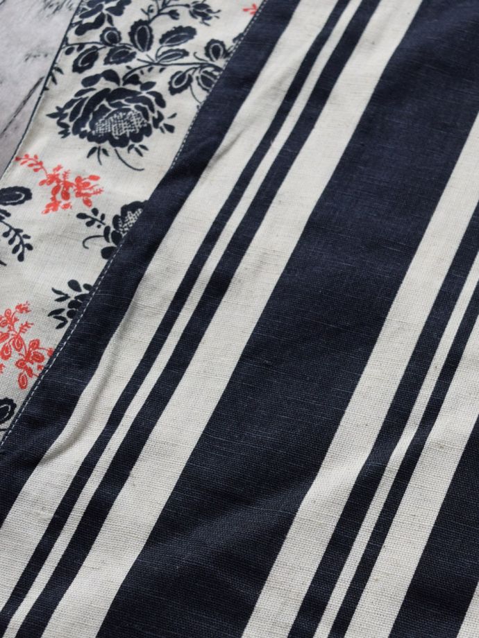 コントワールドファミーユのカーテン