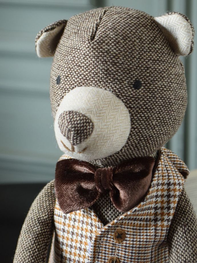 フランス生まれのおしゃれなテディベア