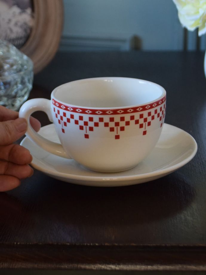 コントワールドファミーユの食器