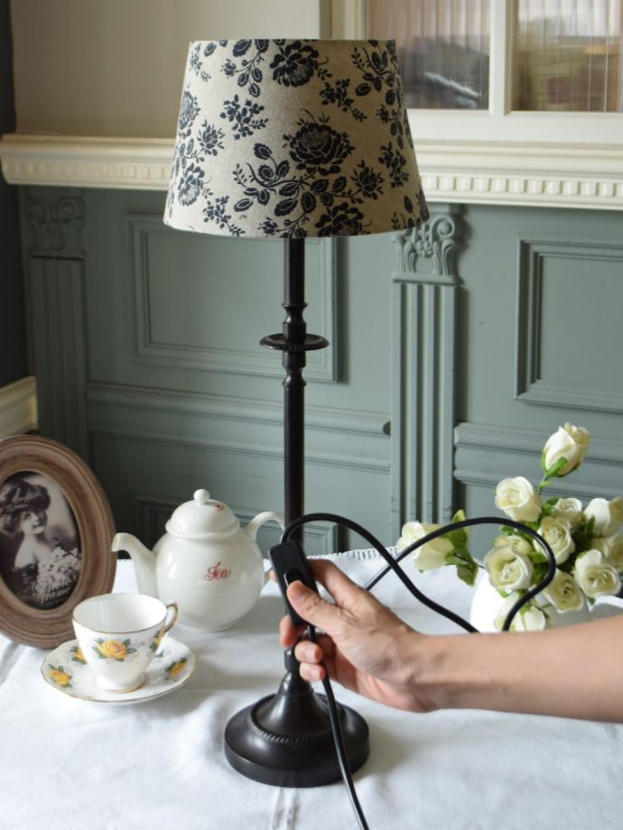 テーブルランプのスイッチ