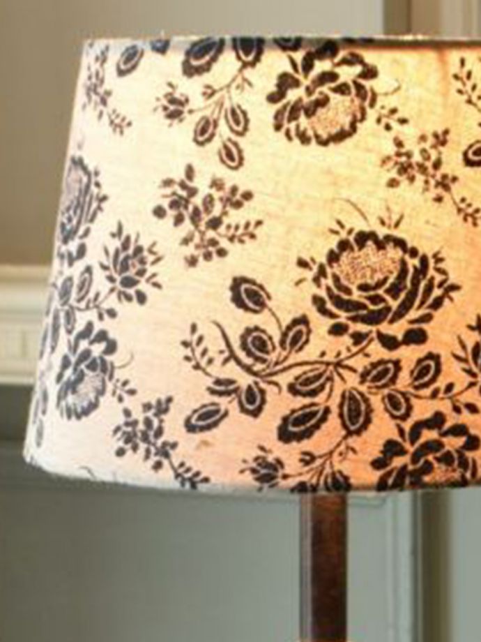 テーブルランプのオシャレなシェード