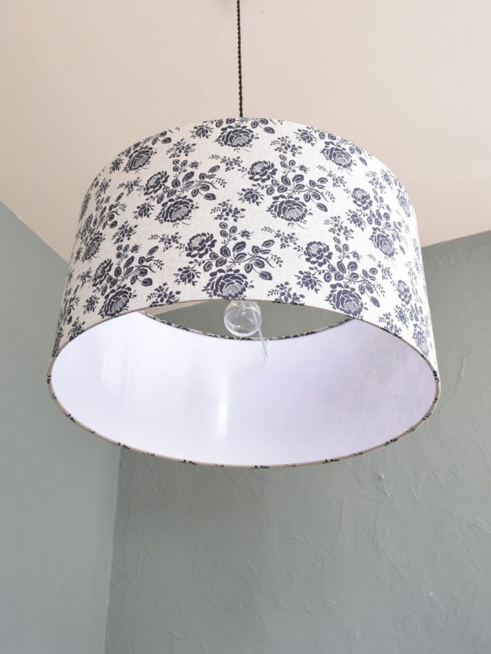 ペンダントランプのオシャレなシェード