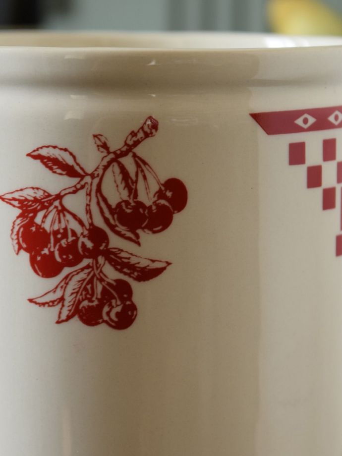 フランス生まれのおしゃれな食器