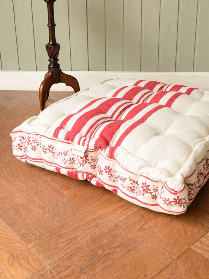 フランス生まれのおしゃれなクッション