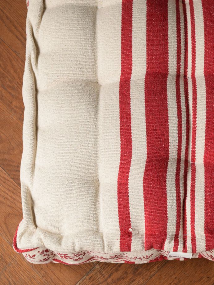 クッションの生地