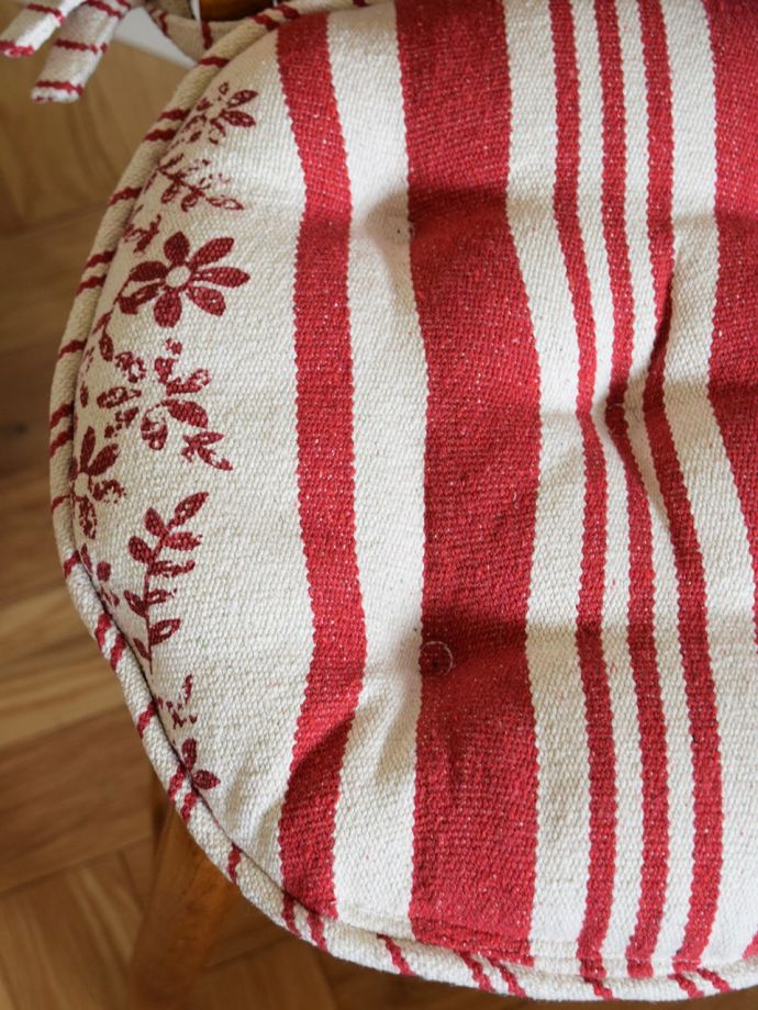 フランスのおしゃれなチェアパット