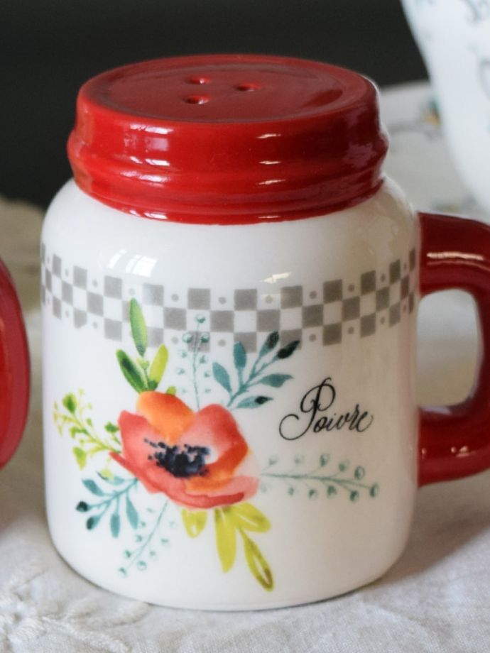 フランス生まれのおしゃれな食器