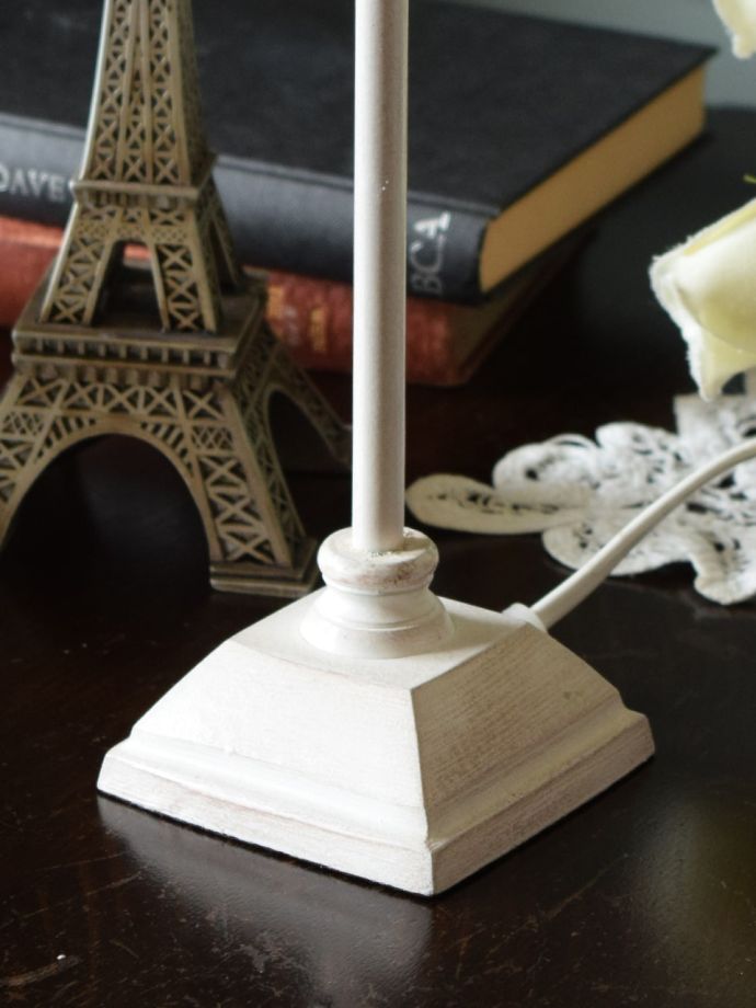 テーブルランプの土台部分