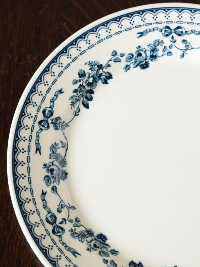 フランス生まれのおしゃれな食器