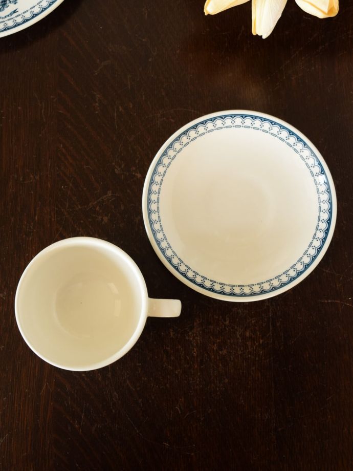 コントワールドファミーユの食器