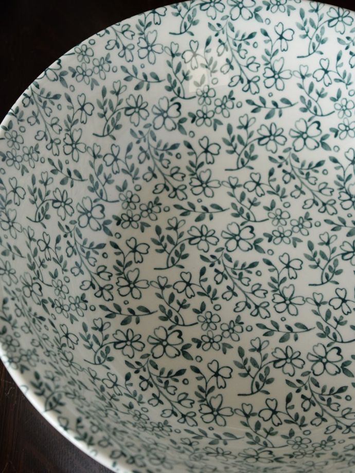 フランス生まれのおしゃれな食器