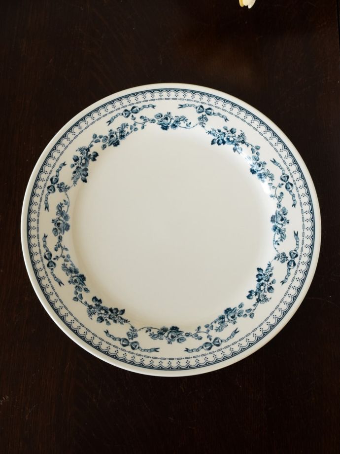 コントワールドファミーユの食器