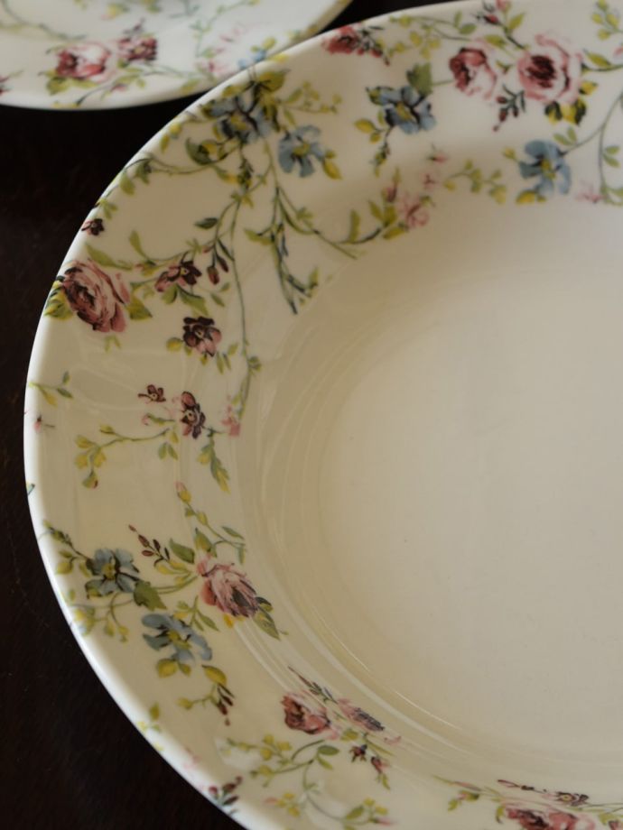 フランス生まれのおしゃれな食器