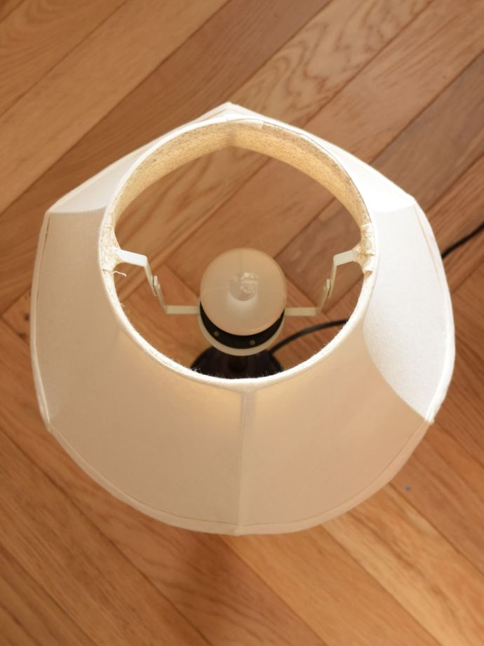 ホルダータイプのシェードです。