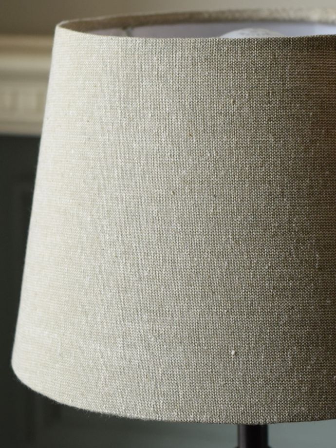 コントワールドファミーユの照明