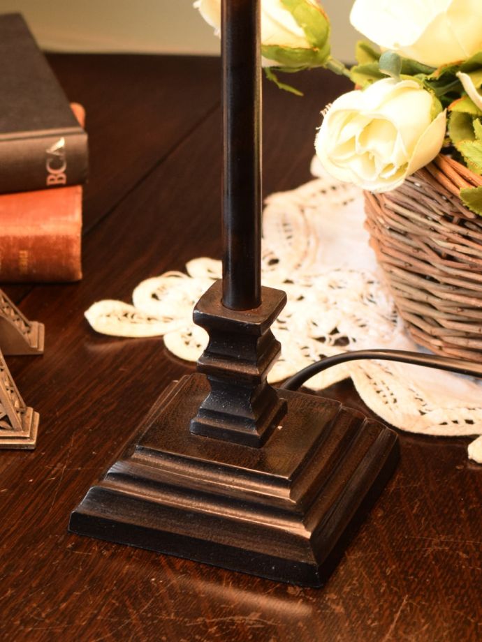 テーブルランプの土台部分