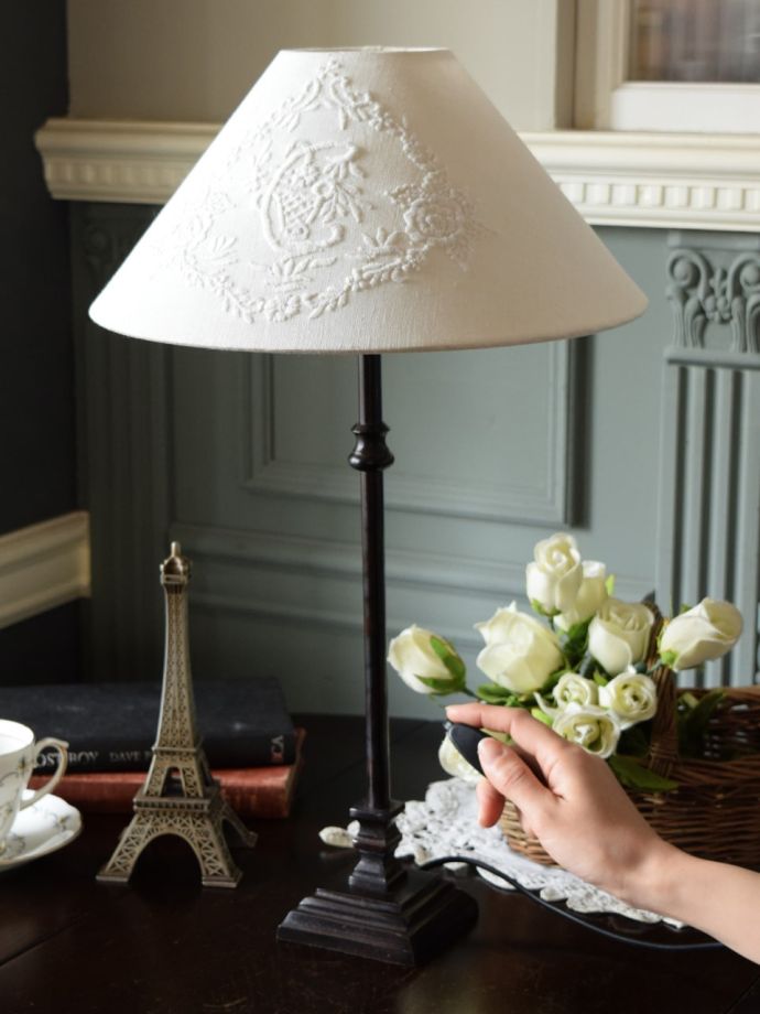 テーブルランプのスイッチ