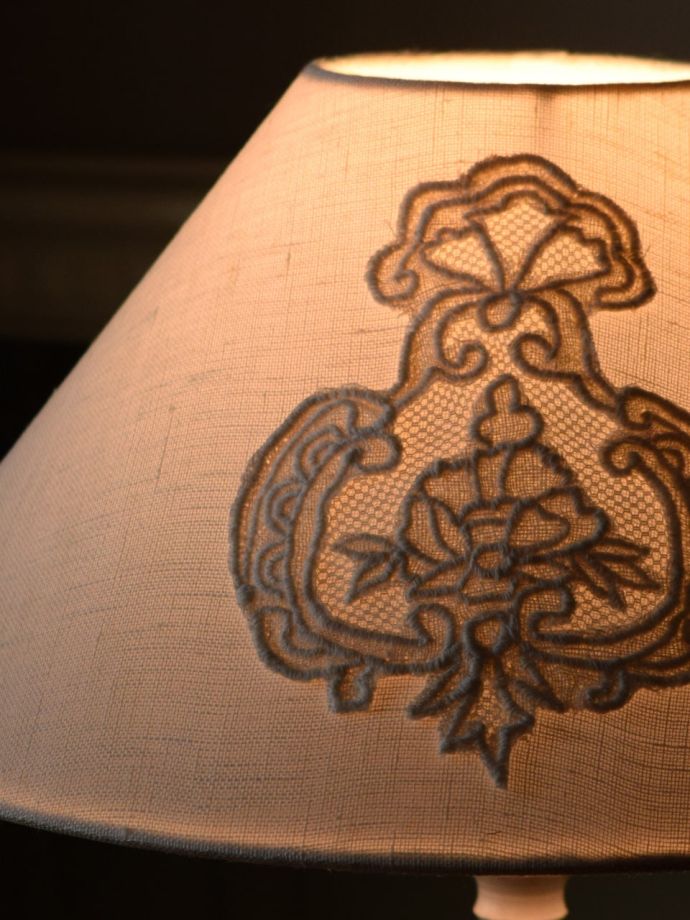 テーブルランプのオシャレなシェード