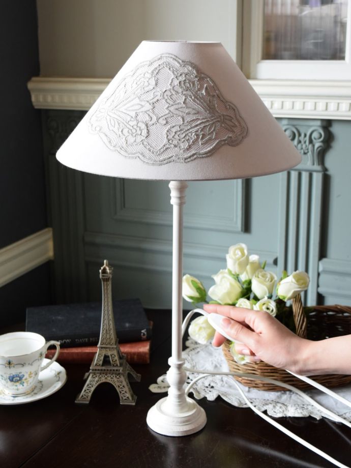 テーブルランプのスイッチ