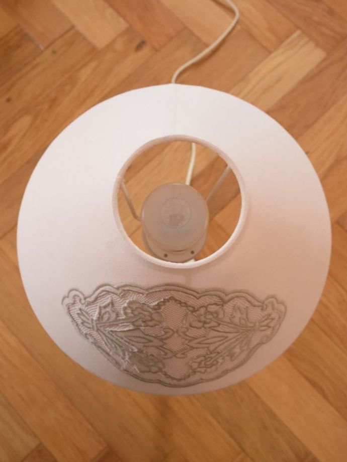 ホルダータイプのシェードです。