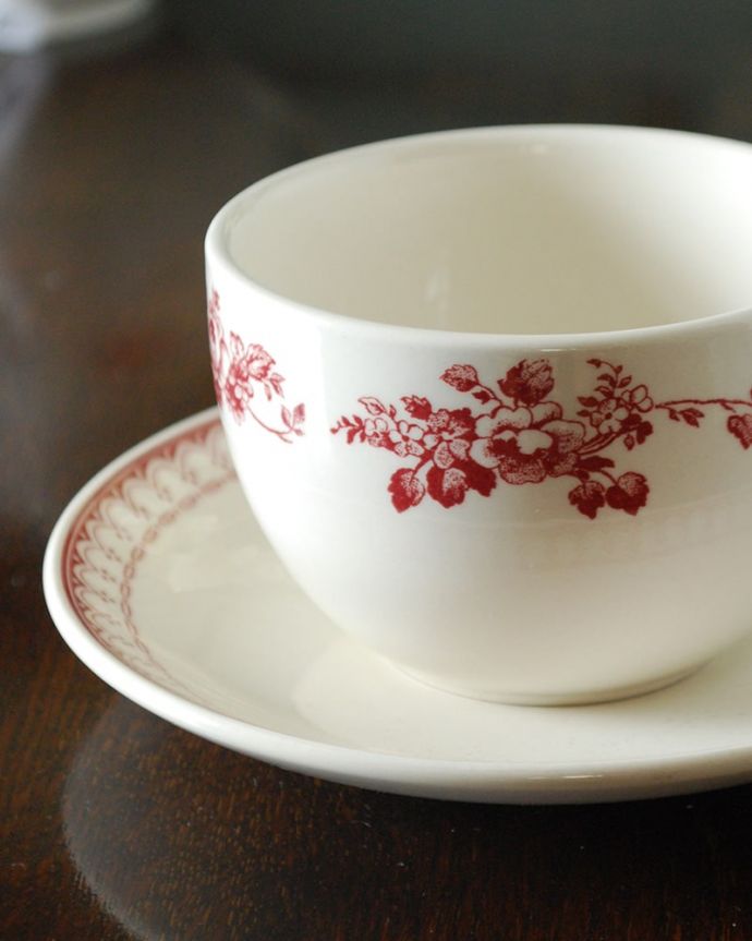 フランス生まれのおしゃれな食器