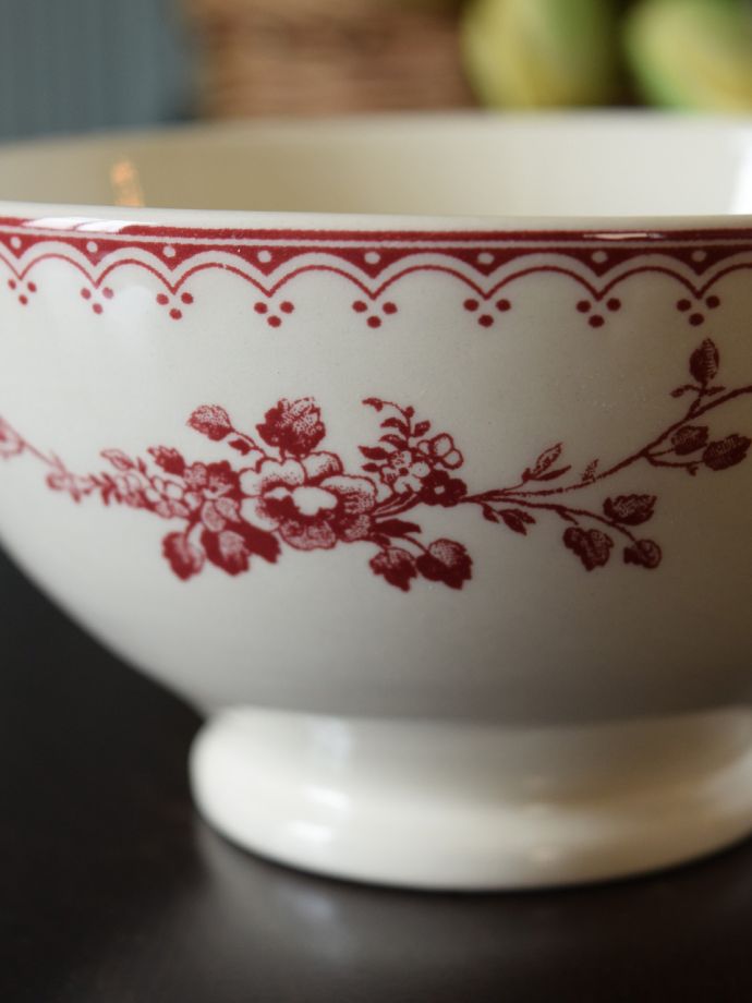 フランス生まれのおしゃれな食器