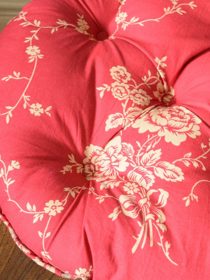 フランスのおしゃれなクッション