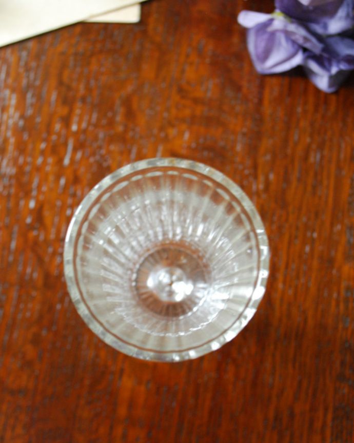 コントワールドファミーユ インテリア雑貨 コントワール・ド・ファミーユのシャンパングラス(Collioure/コリウール)。最終チェックは、スタッフがきちんとさせて頂いているのですが、傷や汚れ、使用上問題がない微妙な欠けや気泡などが入っている場合がありますので、予めご了承下さい。(cf-717)