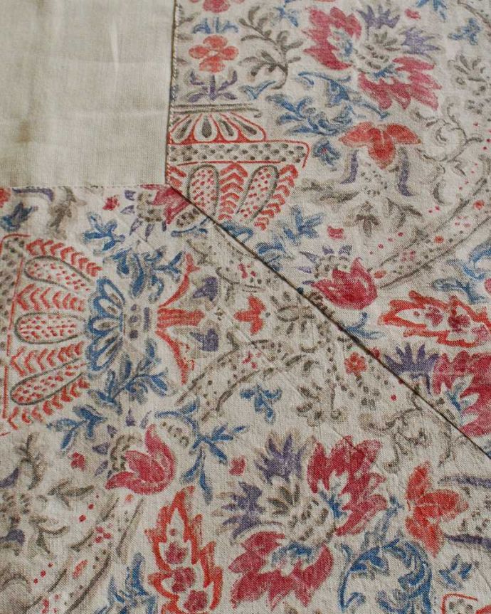 コントワールドファミーユのテーブルクロス