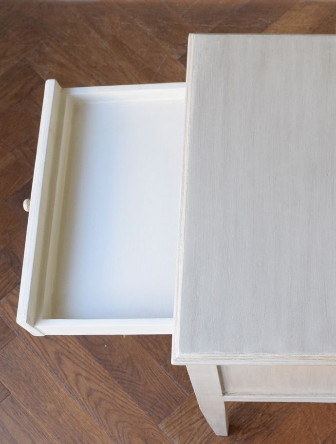 キャビネットの引き出し