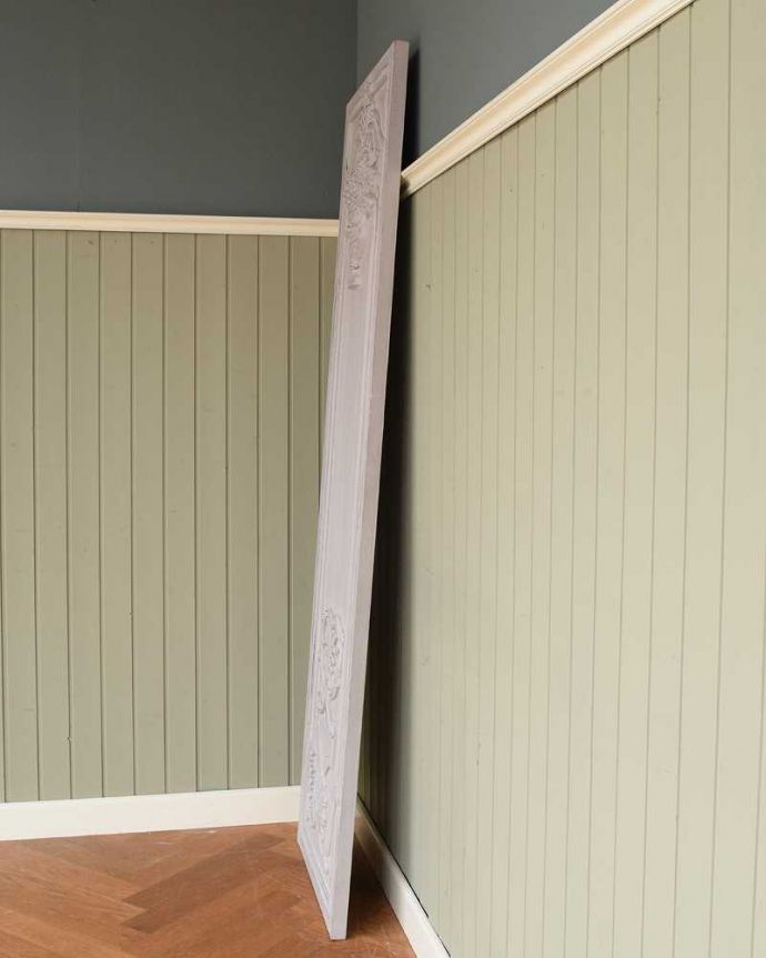 アカンサス　アンティーク風　お部屋の中が一瞬でフランスになっちゃう、コクシグルのアンティーク風壁付けパネル。横から見ると･･･こんな感じです。(cff-1028)