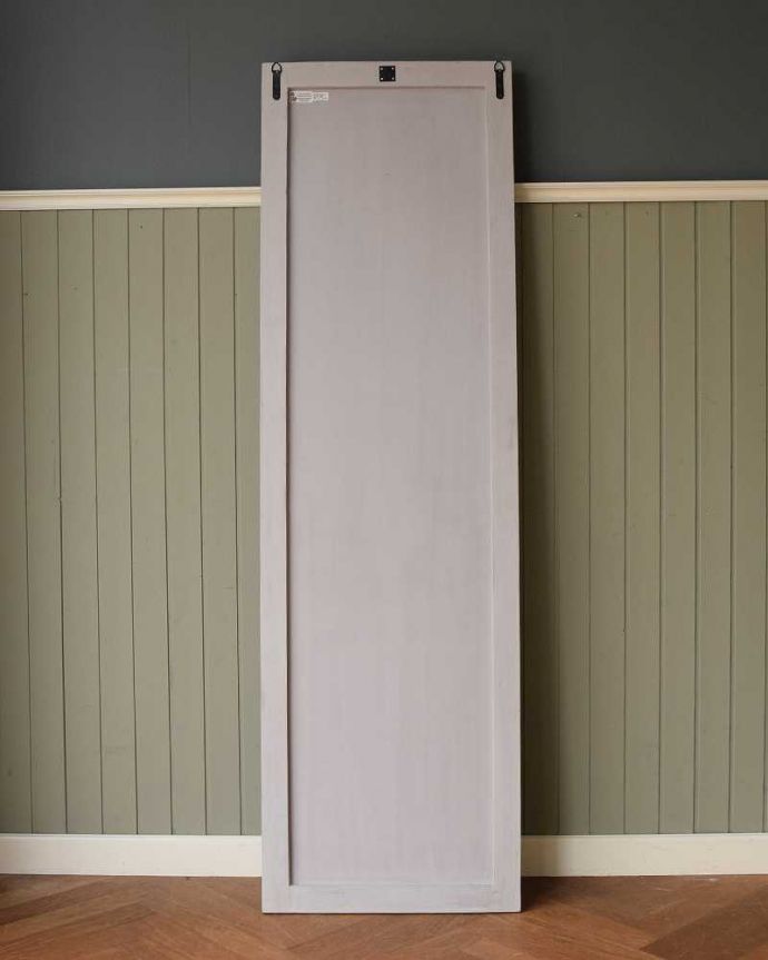 アカンサス　アンティーク風　お部屋の中が一瞬でフランスになっちゃう、コクシグルのアンティーク風壁付けパネル。後ろから見ると･･･壁に取り付け用の金具が付いています。(cff-1028)