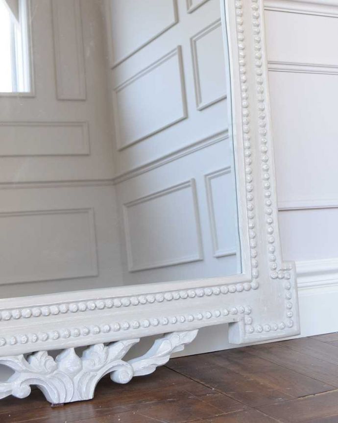 ミラー・時計　インテリア雑貨　アンティーク風家具、コクシグルのウォールミラー（Mirror Beauharnais ）。見た目でも楽しめます女性らしく素敵なデザインのミラーなので、壁に取り付けるだけで一瞬でフランス気分。(cff-1031)