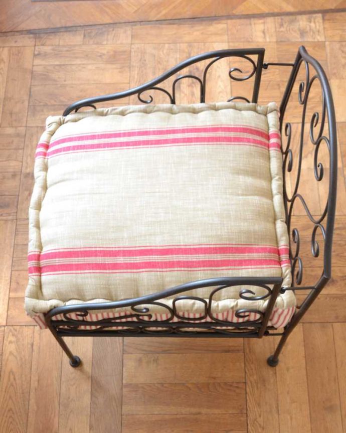 アイアンソファの座面