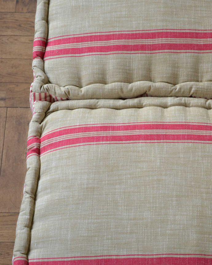 フランスのおしゃれなクッション