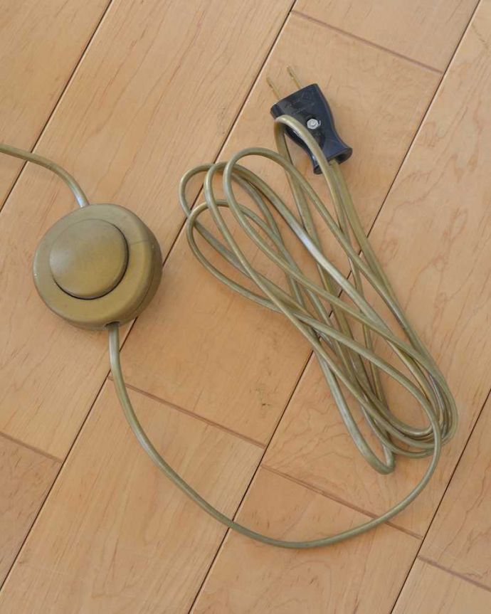 スタンドライト　照明・ライティング　フランスからやってきたフレンチシャビーなフロアランプ(E26球付) 。。(cff-1060)