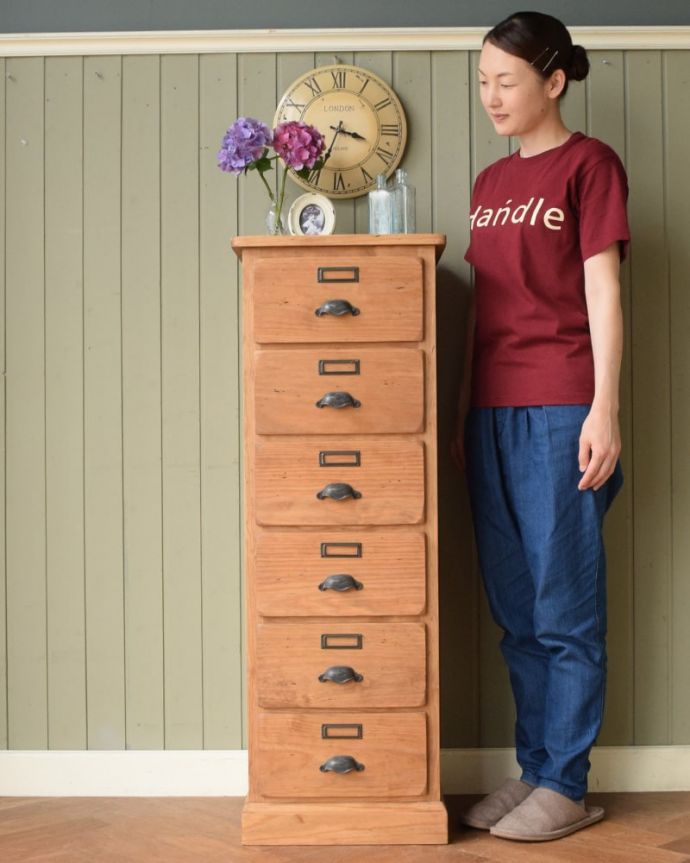 フランスのおしゃれなチェスト