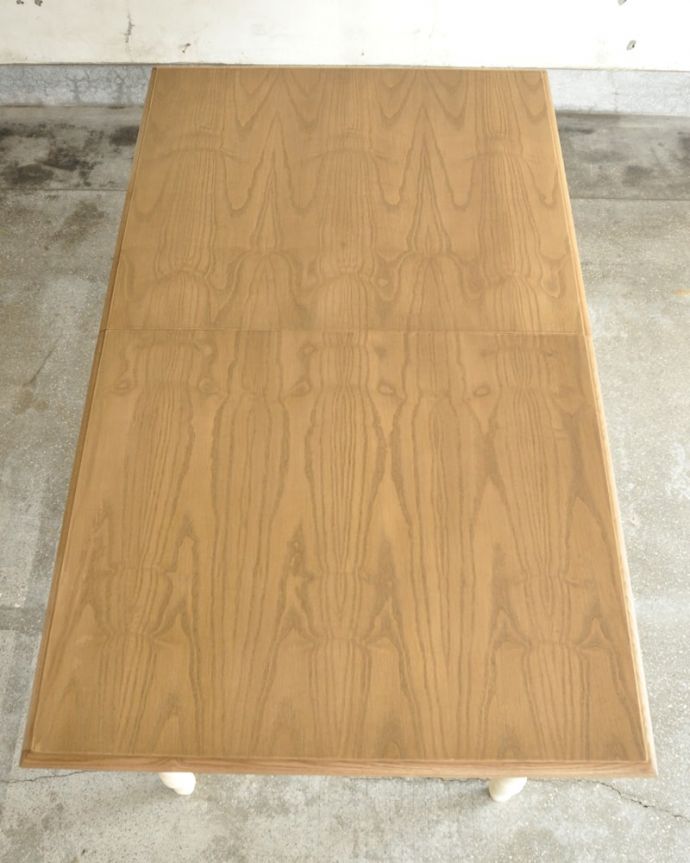 コントワールドファミーユ アンティーク風 フランス家具 コントワール・ドゥ・ファミーユ ダイニングテーブル DINING TABLE W/EXT CITADINES WHT 上から見るとこんな形天板を足す前はこんな形です。(cff-1063)