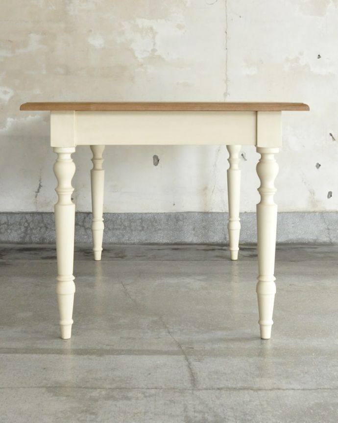 コントワールドファミーユ アンティーク風 フランス家具 コントワール・ドゥ・ファミーユ ダイニングテーブル DINING TABLE W/EXT CITADINES WHT こちら側も、もちろんキレイです。(cff-1063)