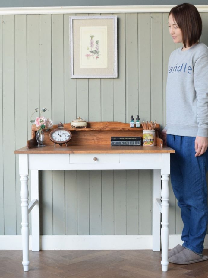 フランスのおしゃれなデスク