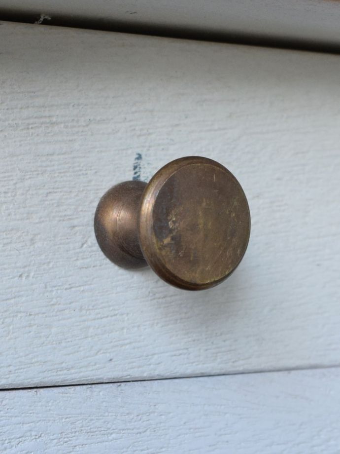 アンティーク風家具の取っ手